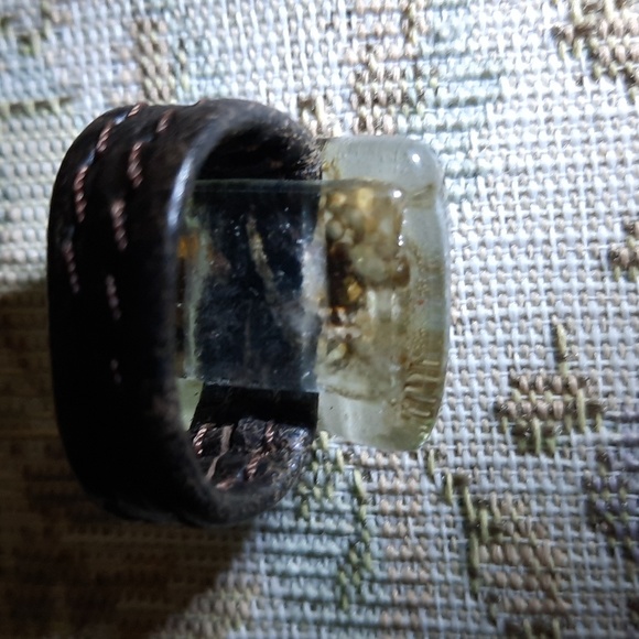 Abstract Glass Ring - Picture 6 of 6
